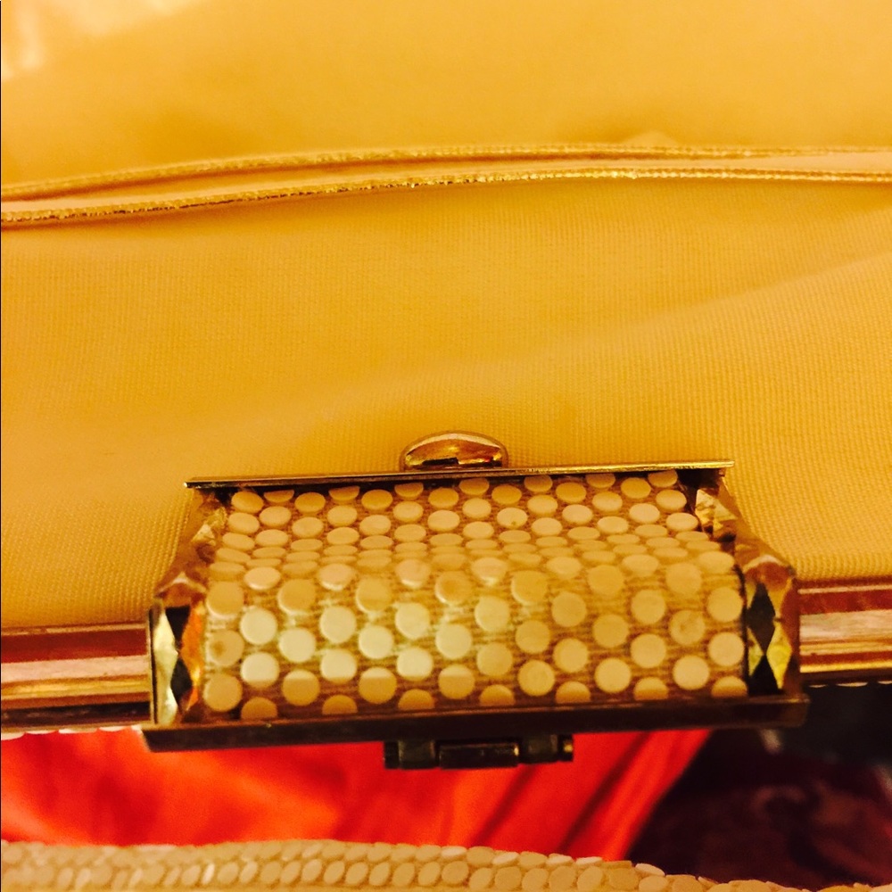 Handbag - Picture 4 of 6